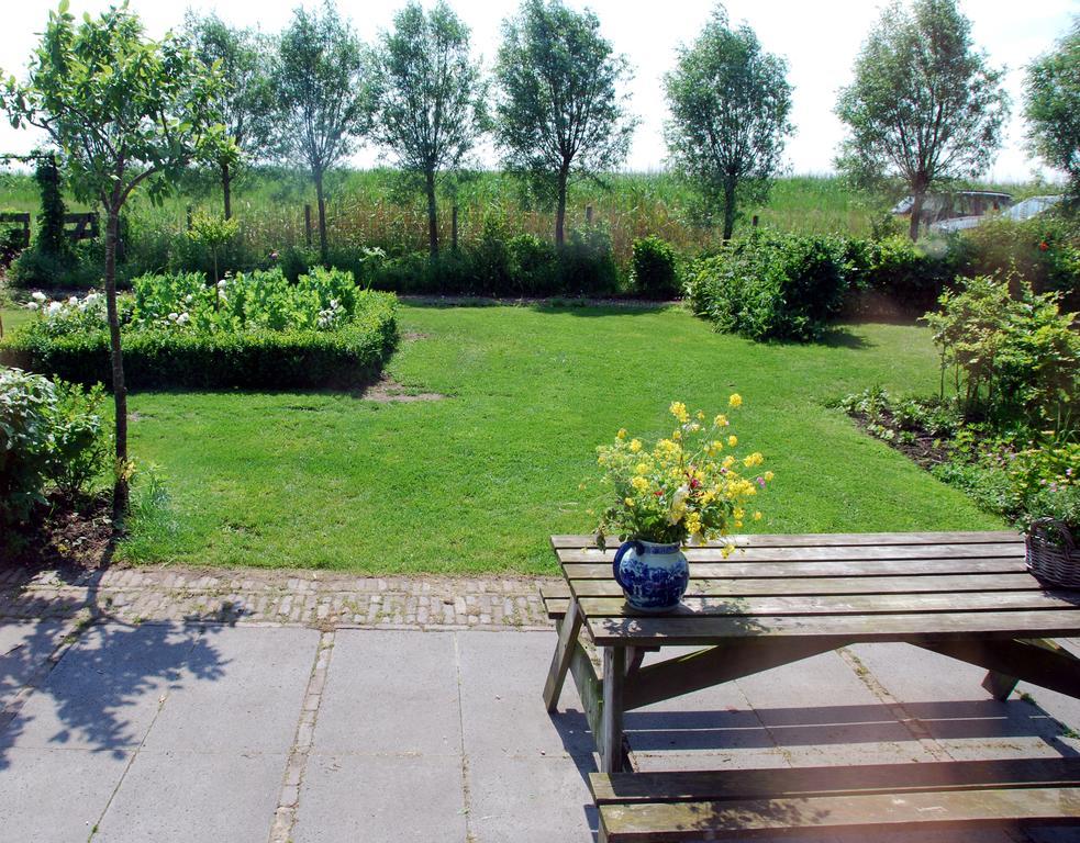 Bed In Waterland Bed & Breakfast Broek in Waterland Exterior photo